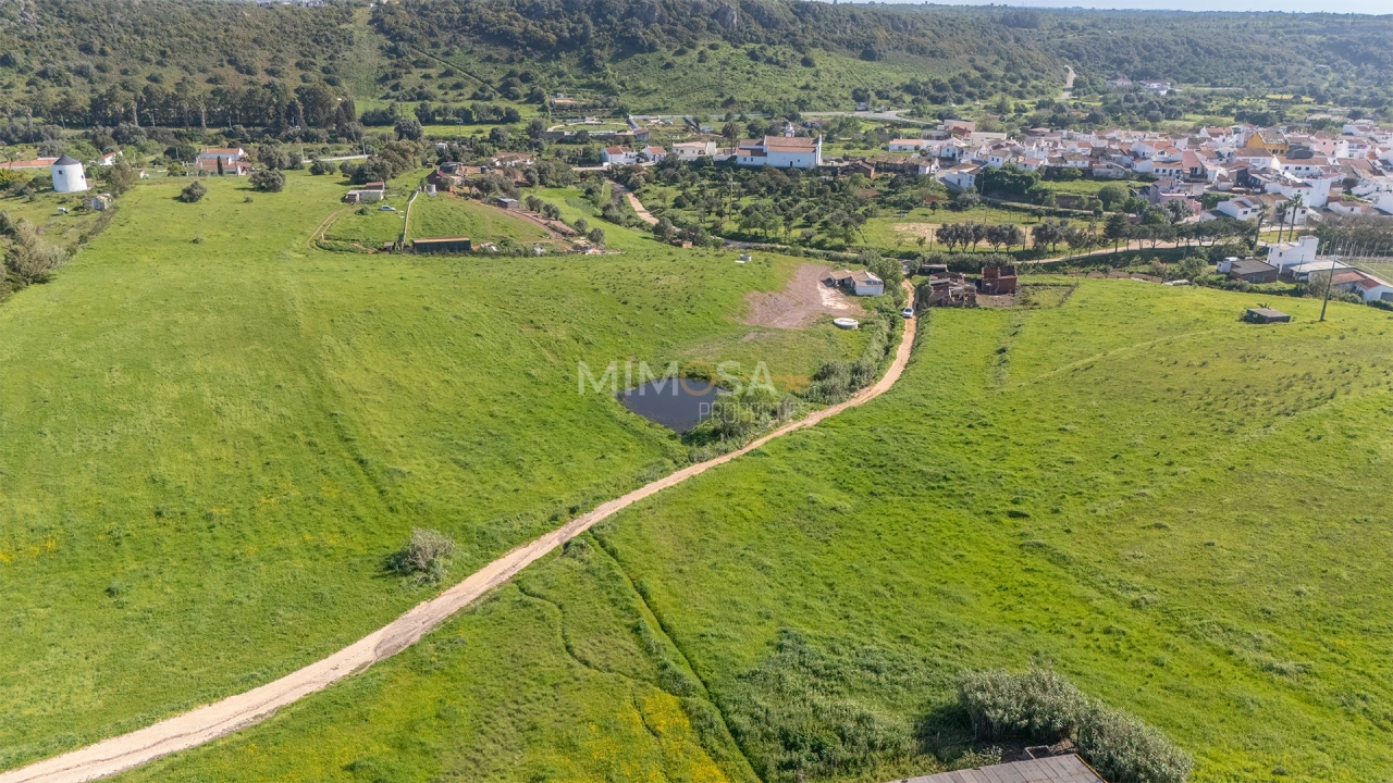 Terreno para Venda em Bensafrim e Barão de São João Foto 4