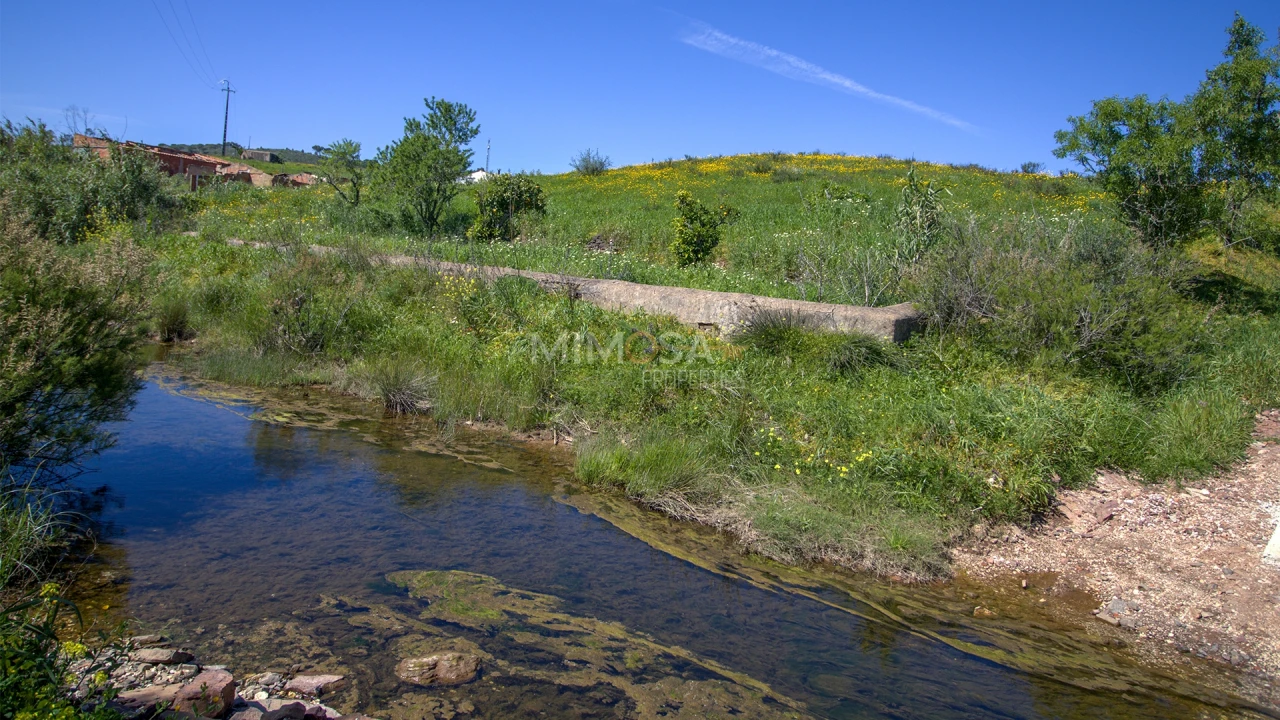 Terreno para Venda em Bensafrim e Barão de São João Foto 7