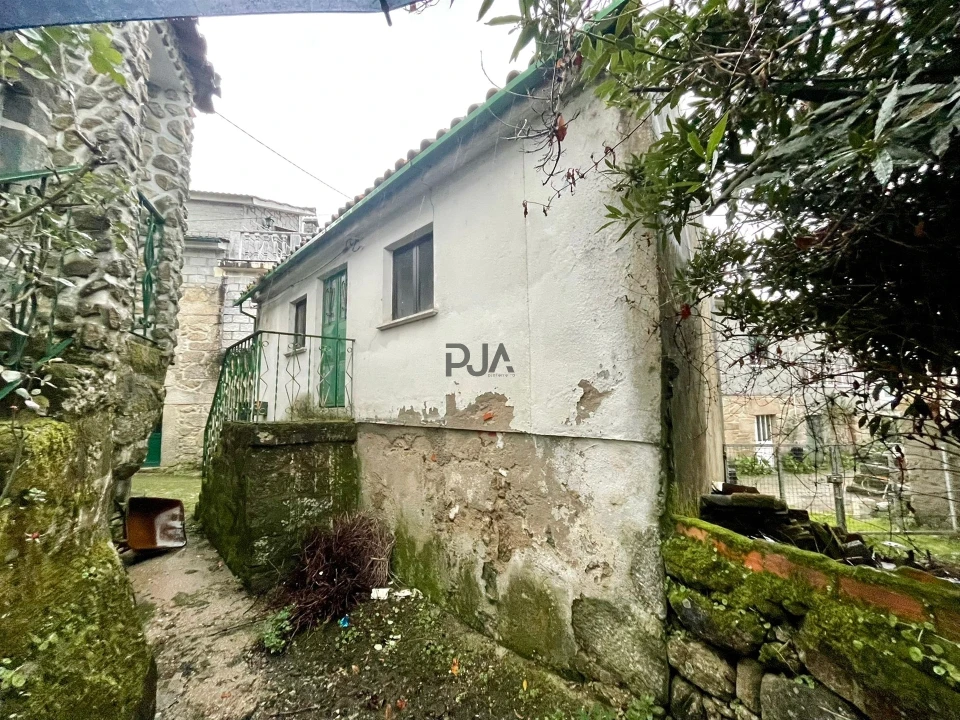 Moradia T1 para Venda em Lusinde Foto 3