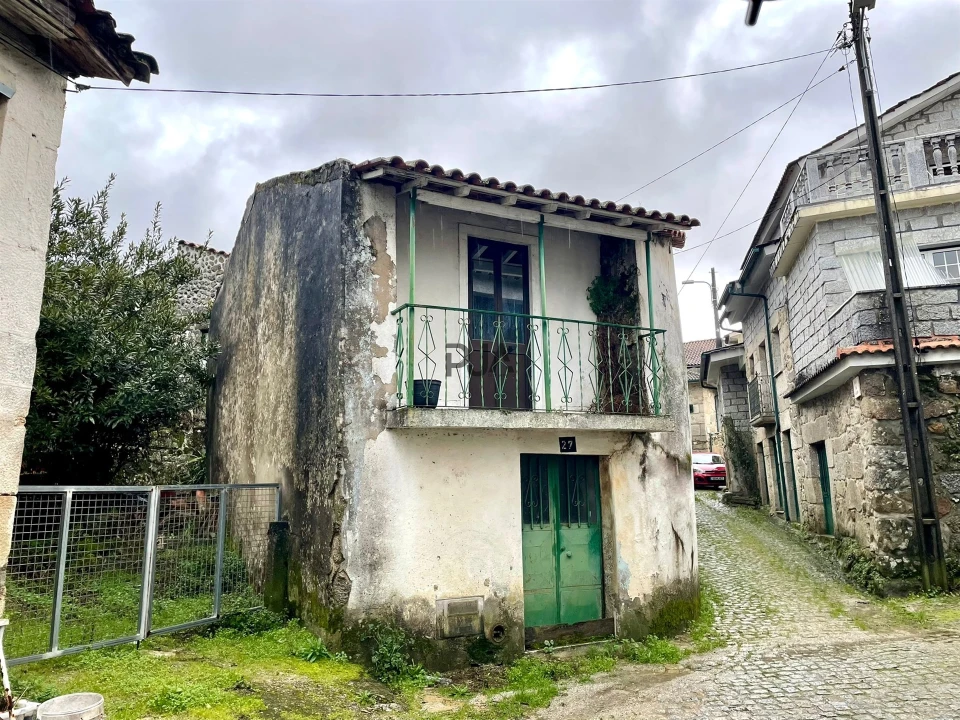 Moradia T1 para Venda em Lusinde Foto 1