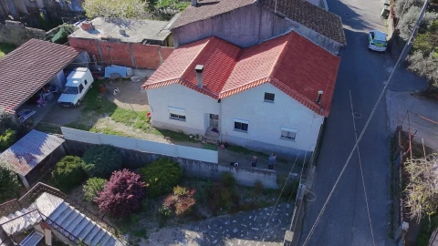 Moradia T3 para Venda em Lajeosa do Dão