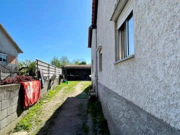 Moradia T3 para Venda em Lajeosa do Dão