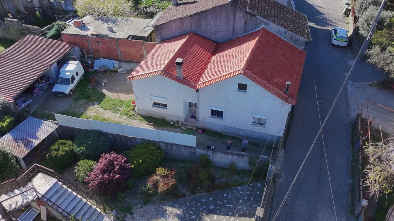 Moradia T3 para Venda em Lajeosa do Dão Foto 1