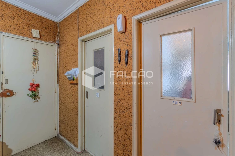 Apartamento T3 para Venda em Venteira Foto 17