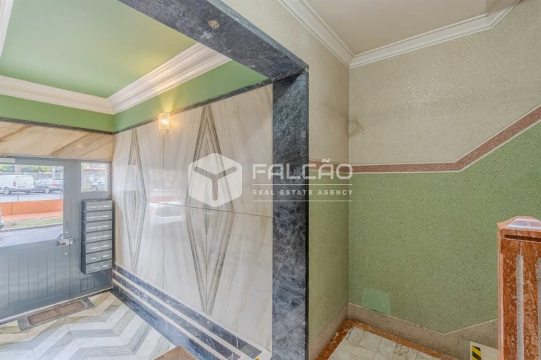 Apartamento T3 para Venda em Venteira Foto 18