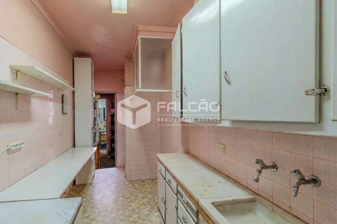 Apartamento T3 para Venda em Venteira Foto 8