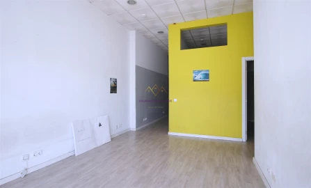 Loja para Venda em Lumiar