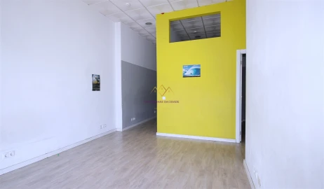Loja para Venda em Lumiar