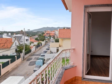 Moradia T4 para Arrendamento em Alcabideche