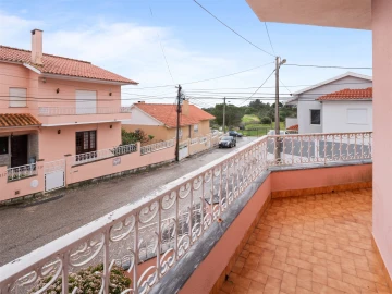 Moradia T4 para Arrendamento em Alcabideche