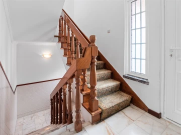 Moradia T4 para Arrendamento em Alcabideche