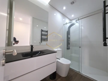 Apartamento T3 para Venda em Ramalde