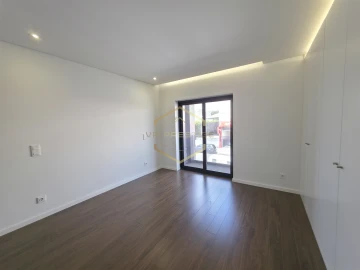 Apartamento T3 para Venda em Ramalde