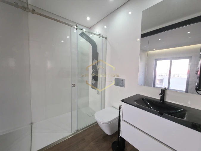 Apartamento T3 para Venda em Ramalde Foto 23