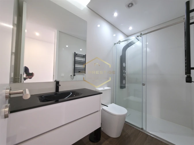 Apartamento T3 para Venda em Ramalde Foto 6