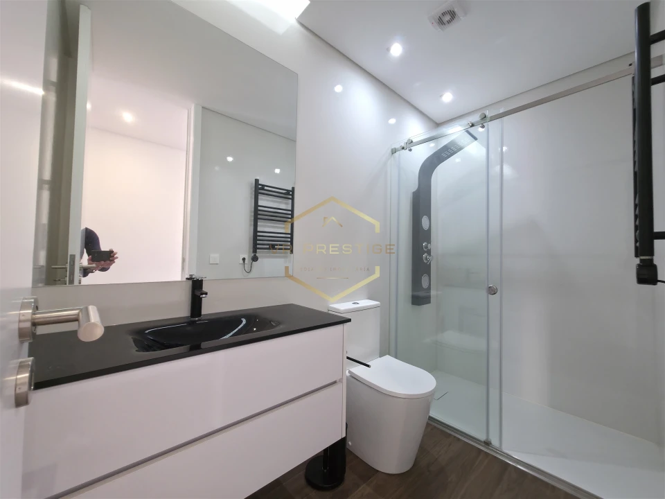 Apartamento T3 para Venda em Ramalde Foto 6