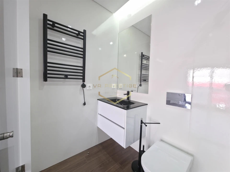 Apartamento T3 para Venda em Ramalde Foto 12