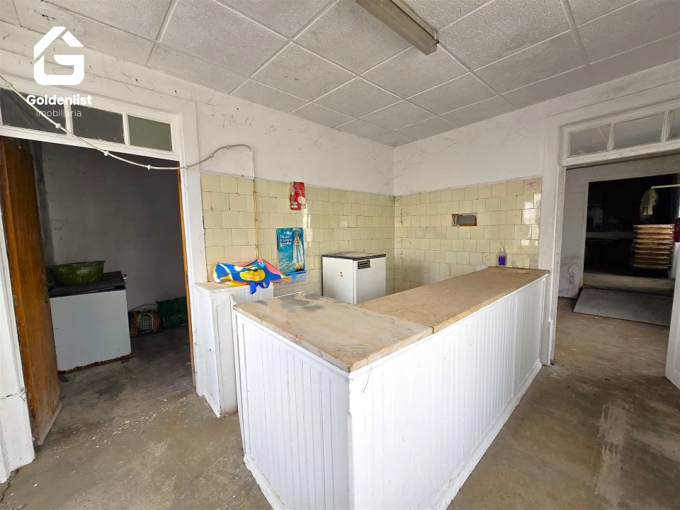 Armazém para Venda em Tinalhas Foto 9