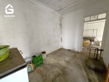 Armazém para Venda em Tinalhas