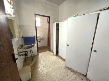 Armazém para Venda em Tinalhas