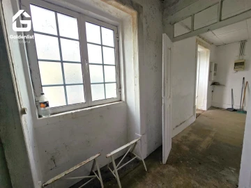 Armazém para Venda em Tinalhas