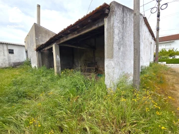 Armazém para Venda em Tinalhas