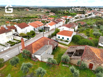Armazém para Venda em Tinalhas
