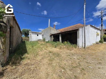 Armazém para Venda em Tinalhas