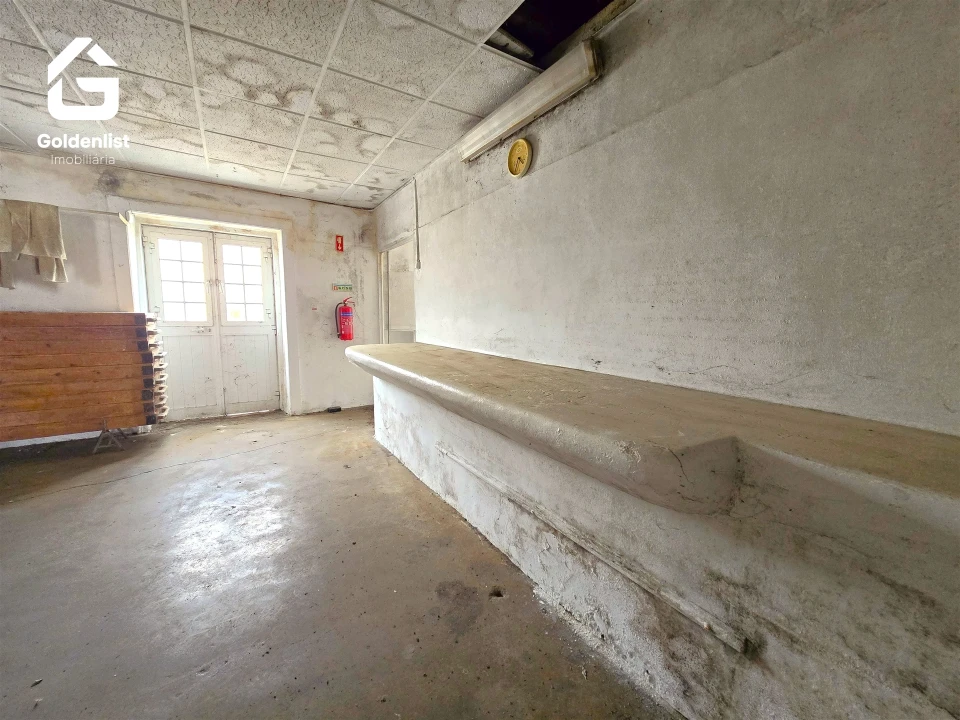 Armazém para Venda em Tinalhas Foto 21