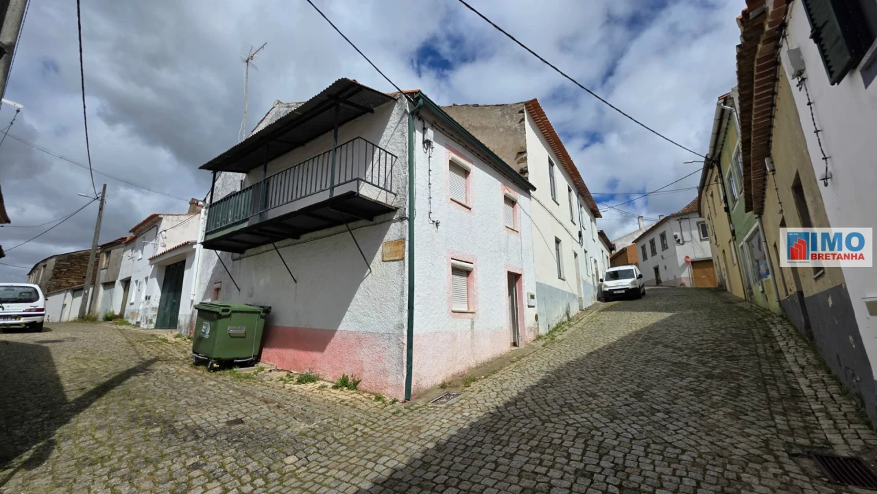 Moradia T3 para Venda em Cebolais de Cima e Retaxo Foto 1