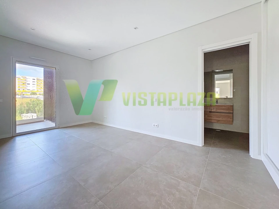 Apartamento T2 para Venda em Portimão Foto 10