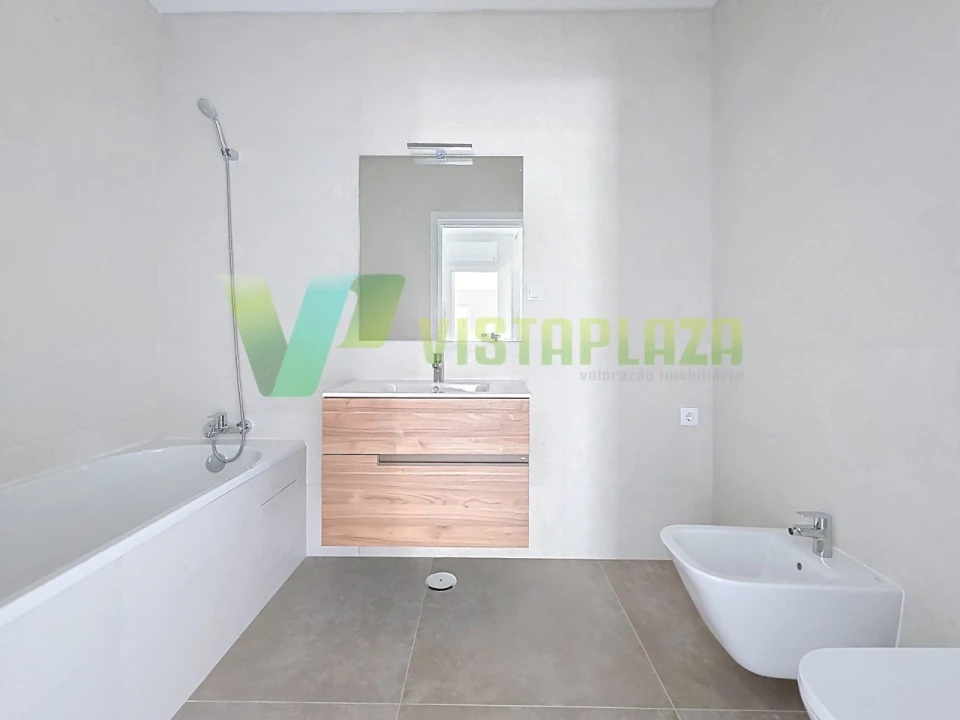 Apartamento T2 para Venda em Portimão Foto 12