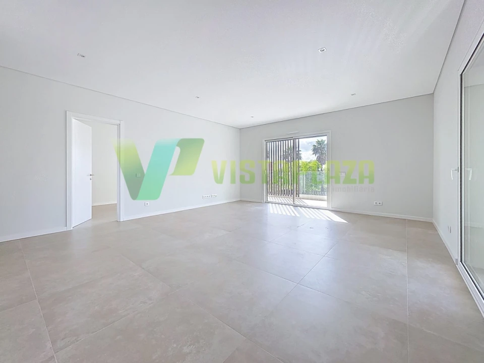 Apartamento T2 para Venda em Portimão Foto 17