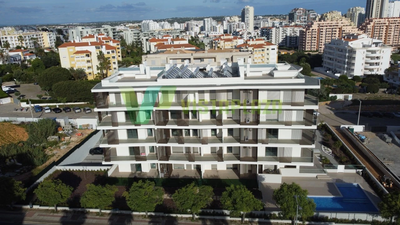 Apartamento T2 para Venda em Portimão Foto 30