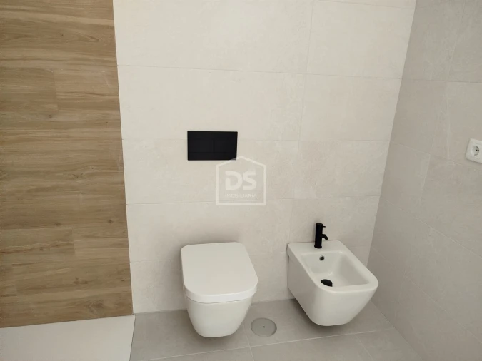 Apartamento T2 para Venda em Currelos, Papízios e Sobral Foto 24