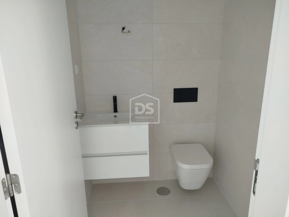 Apartamento T2 para Venda em Currelos, Papízios e Sobral Foto 12