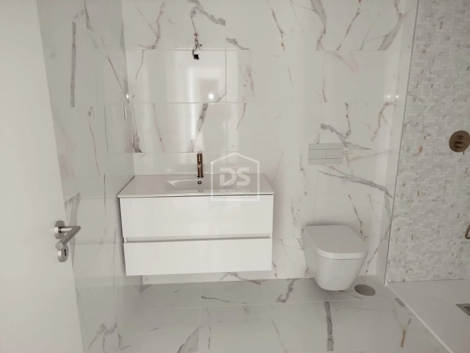 Apartamento T3 para Venda em Currelos, Papízios e Sobral Foto 33