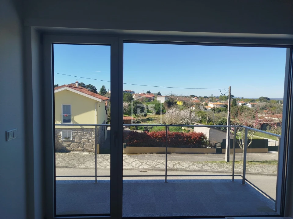 Apartamento T3 para Venda em Currelos, Papízios e Sobral Foto 19