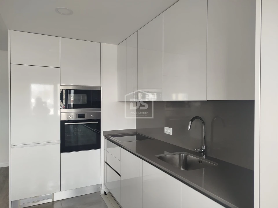 Apartamento T1 para Venda em Currelos, Papízios e Sobral Foto 1