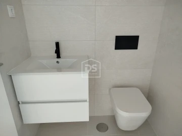 Apartamento T1 para Venda em Currelos, Papízios e Sobral