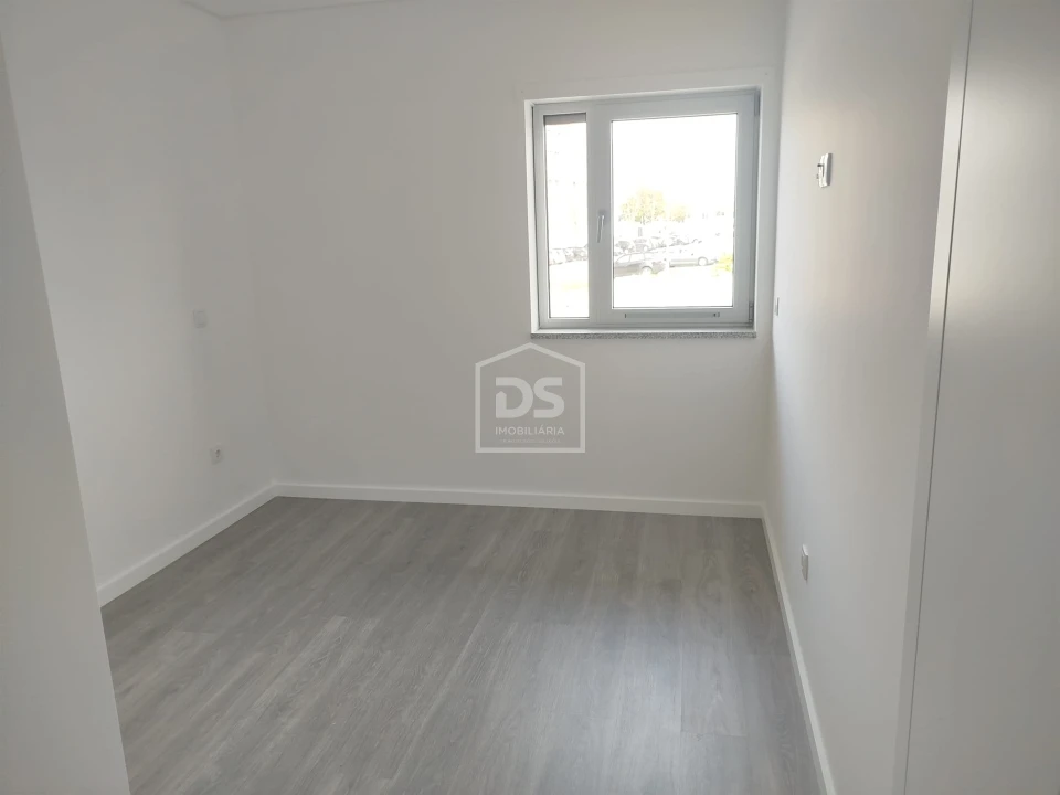 Apartamento T1 para Venda em Currelos, Papízios e Sobral Foto 29