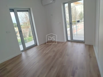 Apartamento T2 para Venda em Currelos, Papízios e Sobral