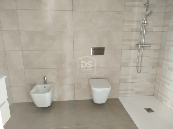 Apartamento T2 para Venda em Currelos, Papízios e Sobral Foto 29