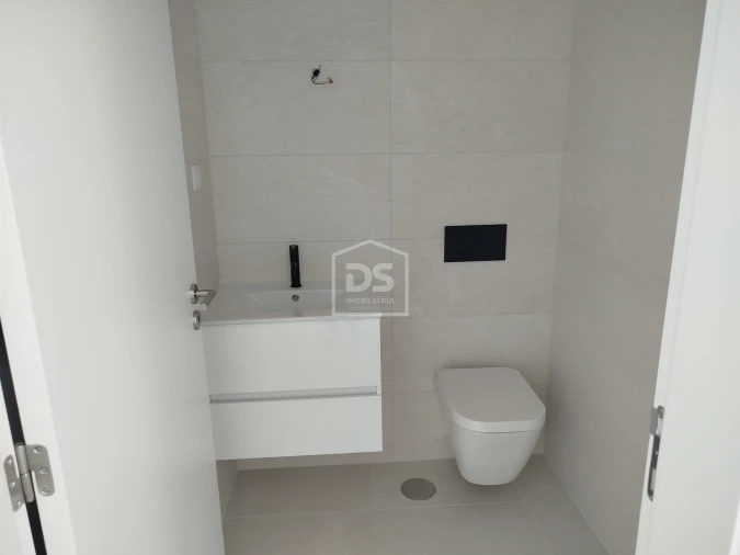 Apartamento T3 para Venda em Currelos, Papízios e Sobral Foto 12