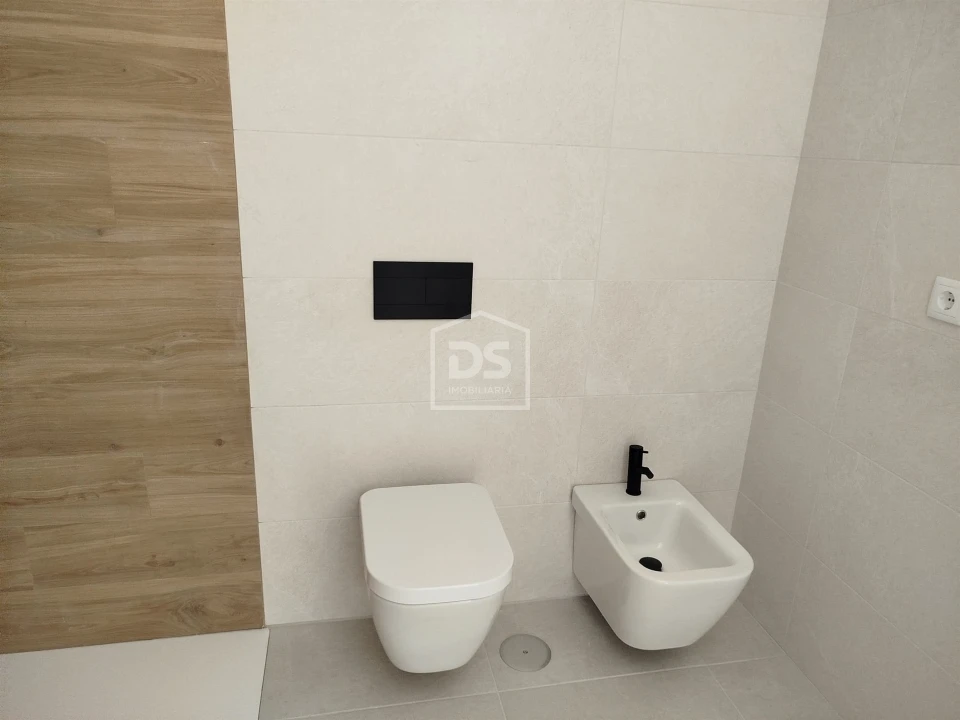 Apartamento T2 para Venda em Currelos, Papízios e Sobral Foto 24