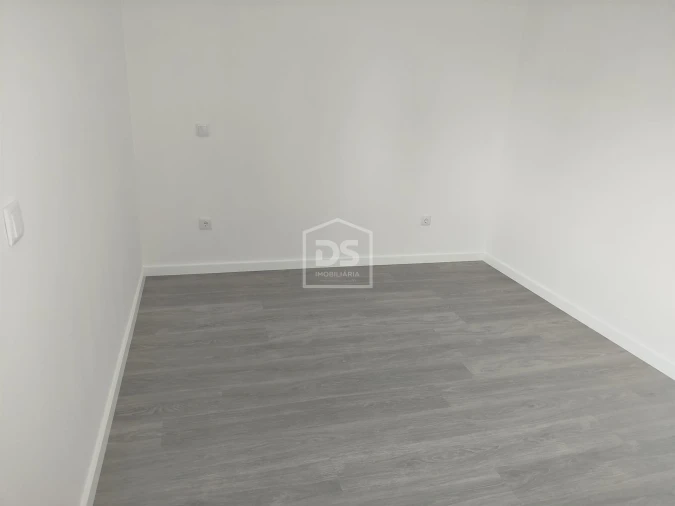 Apartamento T2 para Venda em Currelos, Papízios e Sobral Foto 53