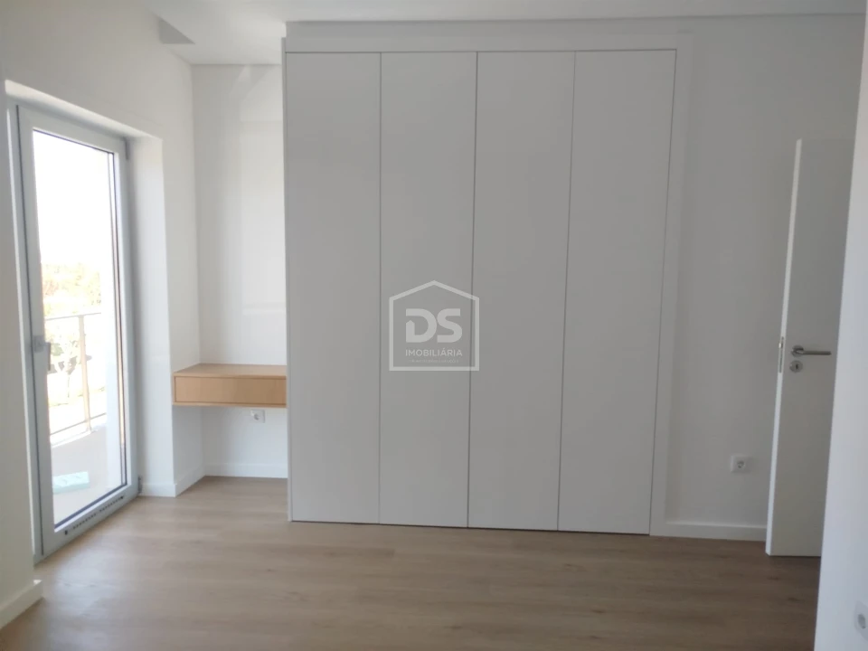 Apartamento T2 para Venda em Currelos, Papízios e Sobral Foto 11