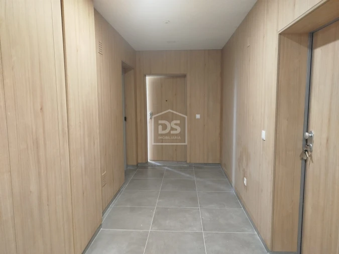 Apartamento T3 para Venda em Currelos, Papízios e Sobral Foto 43