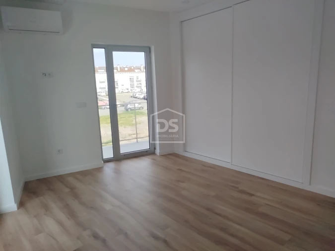 Apartamento T3 para Venda em Currelos, Papízios e Sobral Foto 26