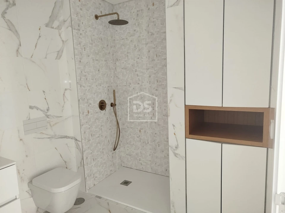 Apartamento T3 para Venda em Currelos, Papízios e Sobral Foto 36